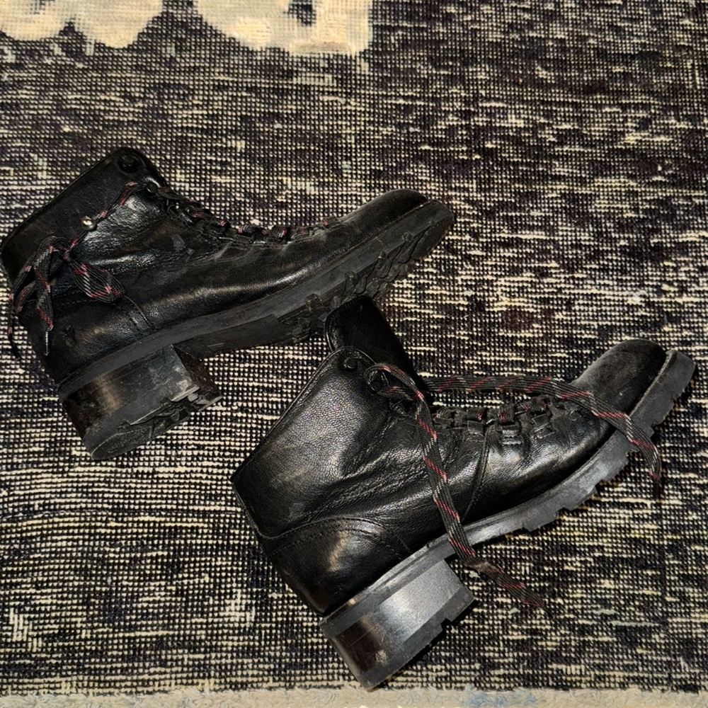 Frye Alta Hiker Boots NEEDS REPAIR